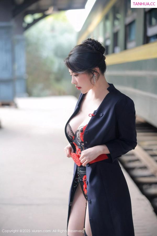 白茹雪  [XiuRen]高清写真图 2025.04.15 No.10155 白茹雪abby 空姐制服第59张图片